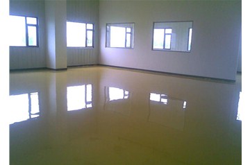 水泥地面環(huán)氧地坪施工后出了問題，究竟是誰的責(zé)任！