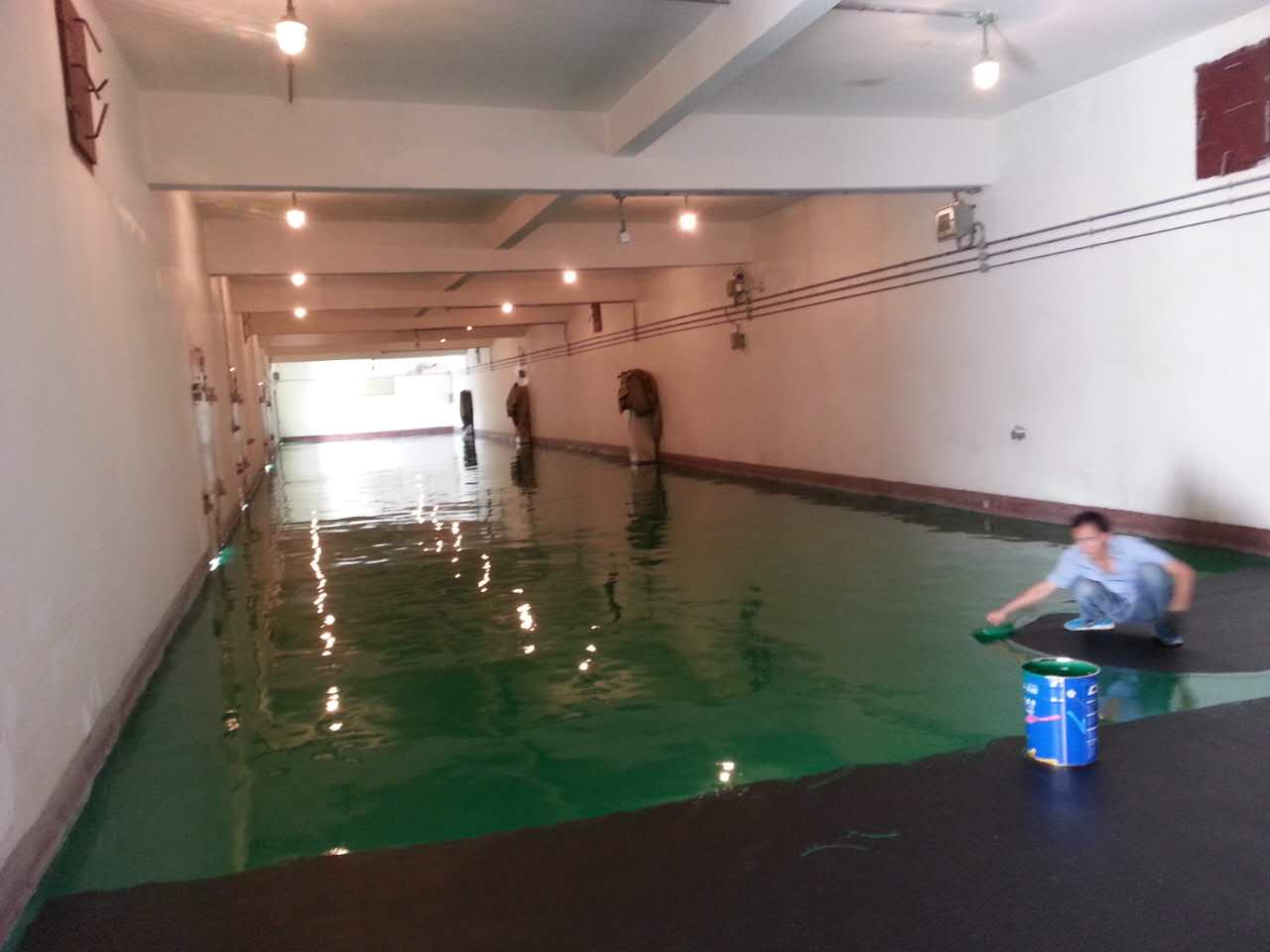 環(huán)氧地坪漆施工后不干怎么辦！廈門(mén)滄晟地坪漆廠家為您解析