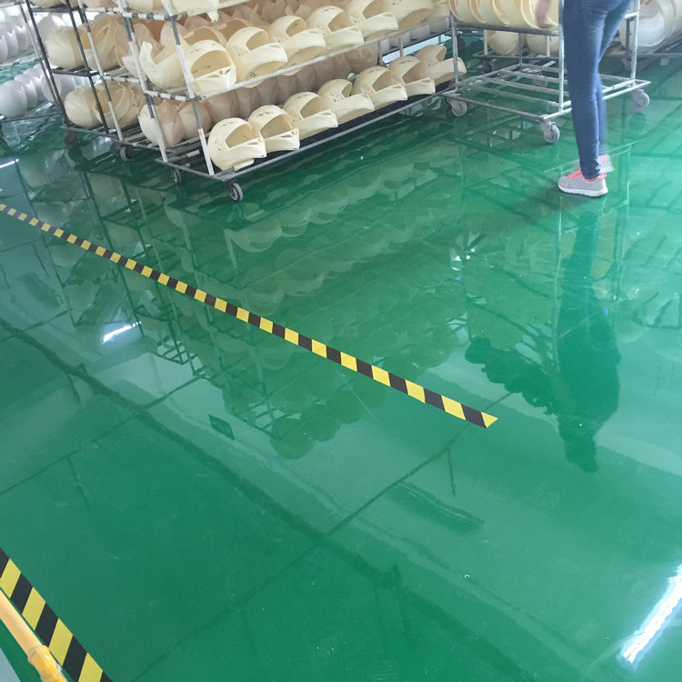 停車場地坪_環(huán)氧地坪漆的應用擁有何等的優(yōu)勢