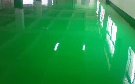 聚氨酯發(fā)泡膠地坪和環(huán)氧地坪有什么區(qū)別？