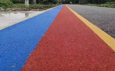 彩色防滑路面施工前的準(zhǔn)備和施工順序是什么？