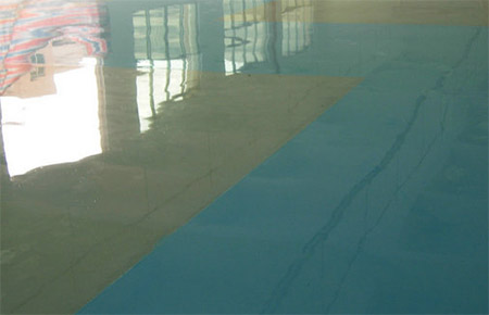 環(huán)氧地坪漆滾涂有什么缺點(diǎn)？底漆使用量受什么影響？