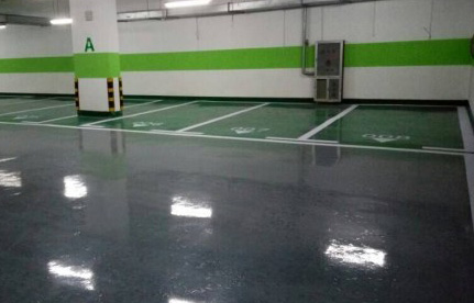 使用洗地機(jī)清潔環(huán)氧地坪漆時(shí)要注意什么？