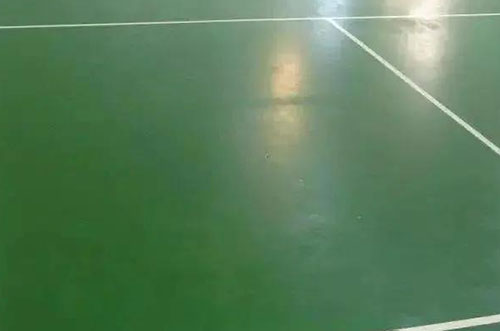 防水聚氨酯地坪出現(xiàn)粉塵、破損的主要原因